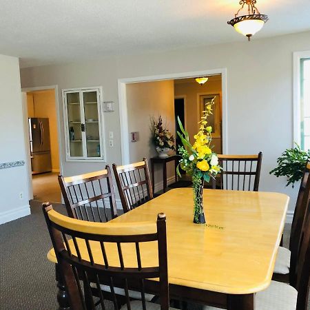 Downtown Whitehorse 2 Bedroom House Exterior photo